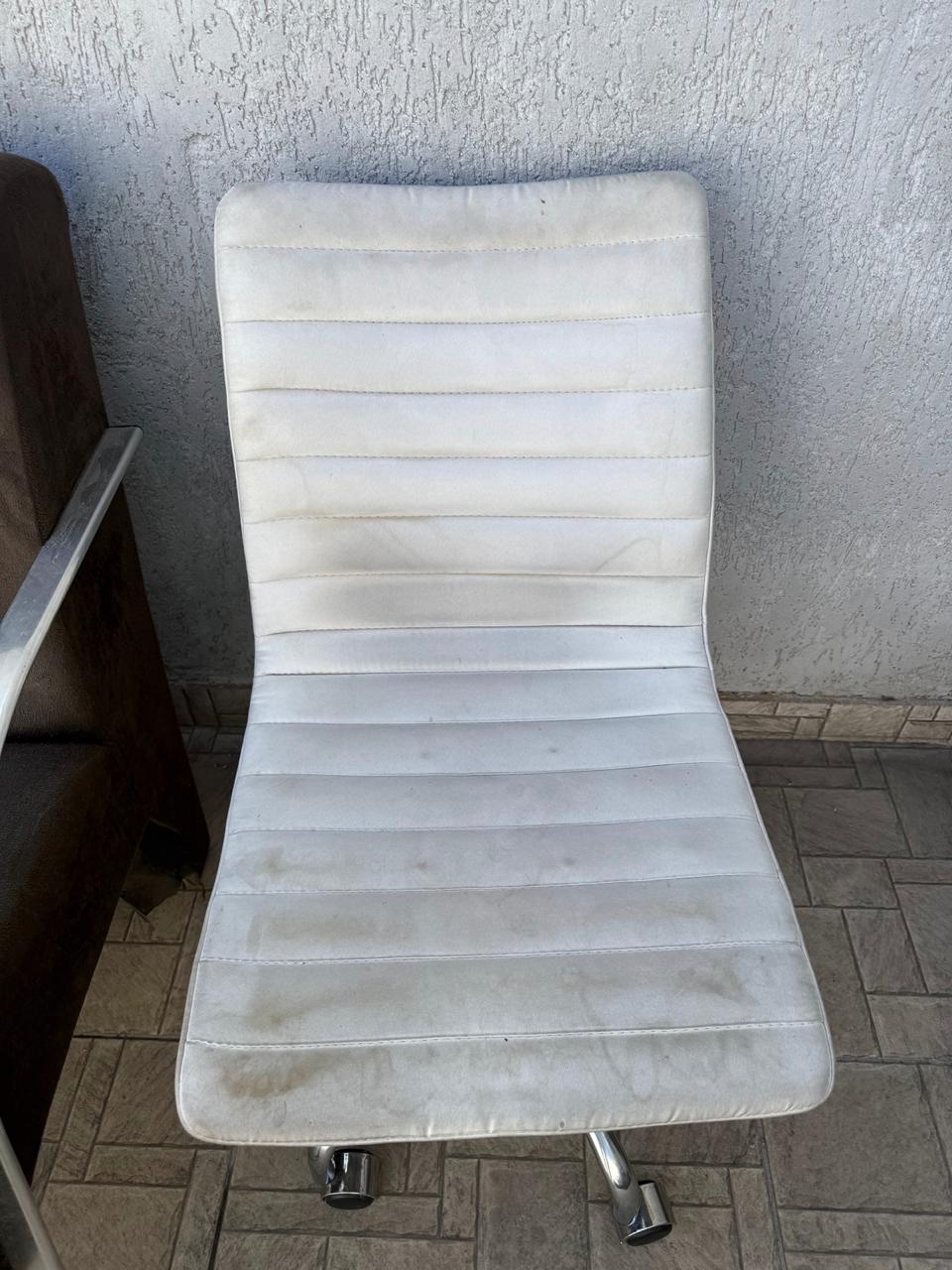 Poltrona antes da higienização